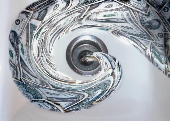 3 Reasons NOT to Drain a Fiberglass Pool!
