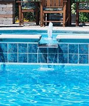 5 Seamless Ways to Integrate a Retaining Wall into Your Swimming Pool