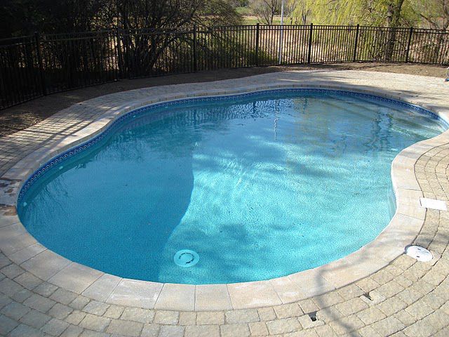 Top 5 Vinyl Liner Pool Problems and Solutions