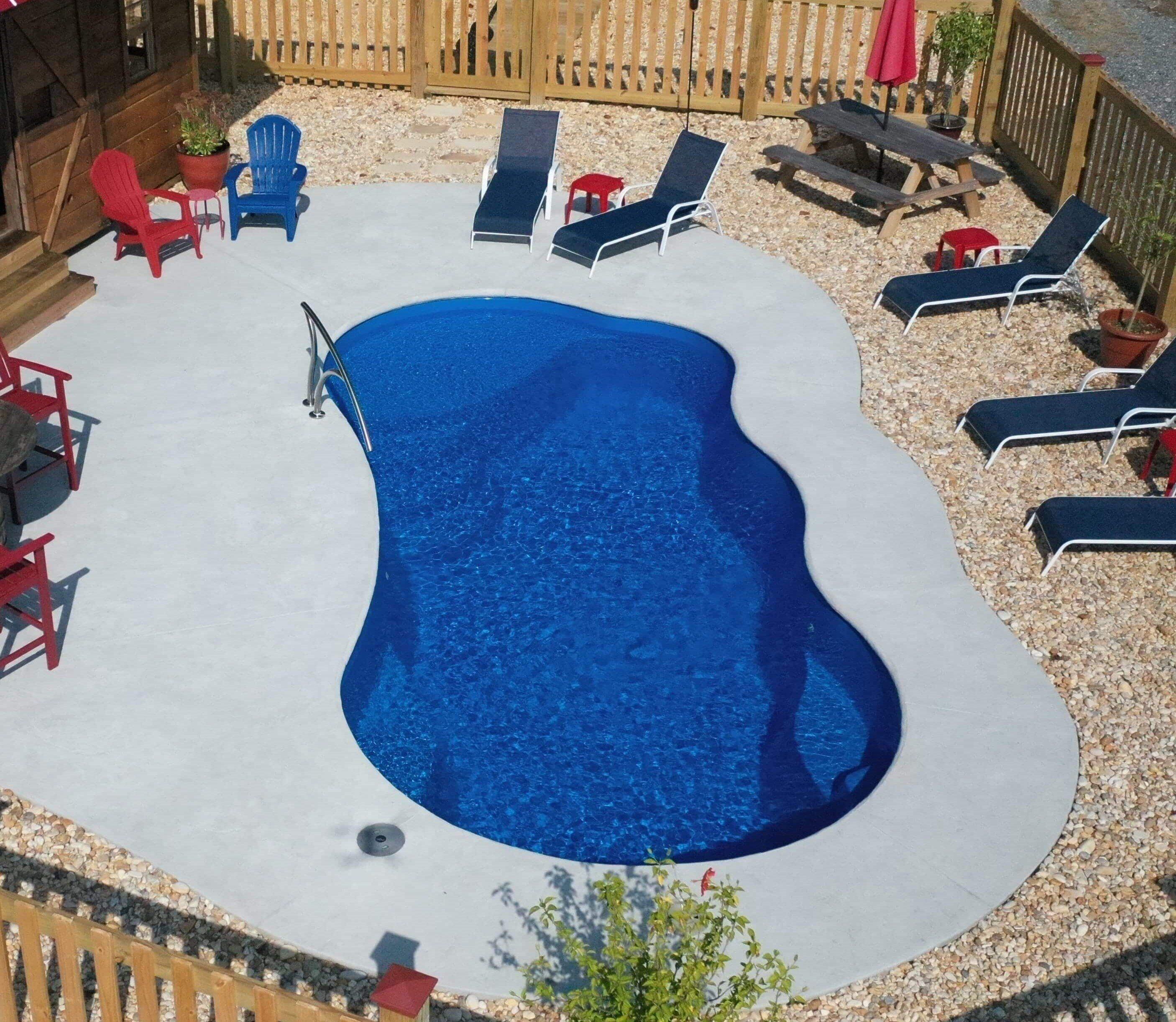 026. I25 Maya with textured concrete deck