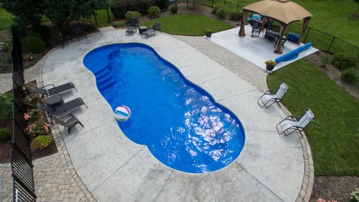 Freeform fiberglass pool - C Series 