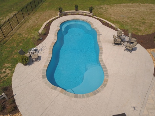 40-ft. Crescent Cove pool