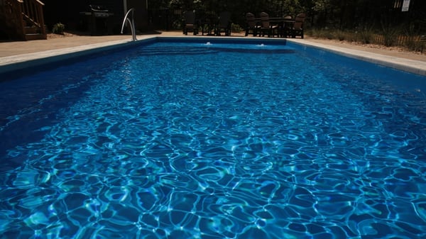 D Series large fiberglass pool