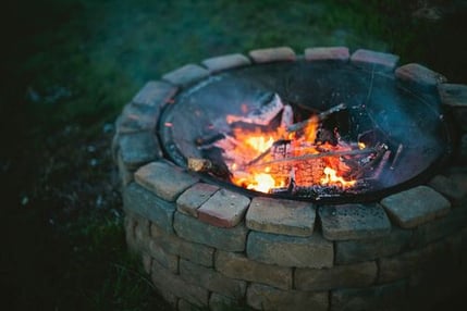 DIY brick fire pit