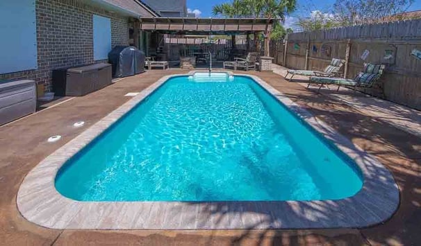 pool with sand filter