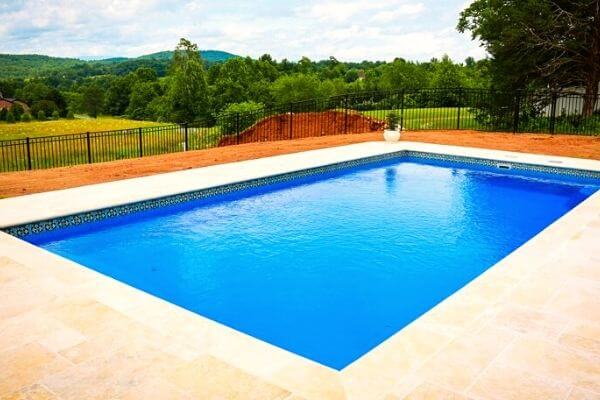 small inground pool no handrail