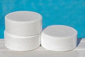 Pool chlorine tablets - Chlorine vs Bromine