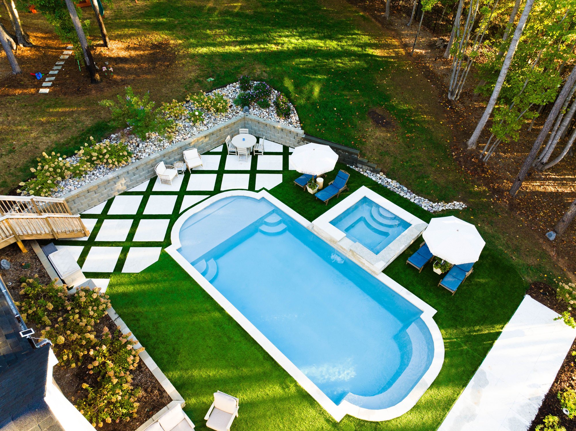 River Pools L36 Fiberglass Inground Pool in Caribben Sparkle 1