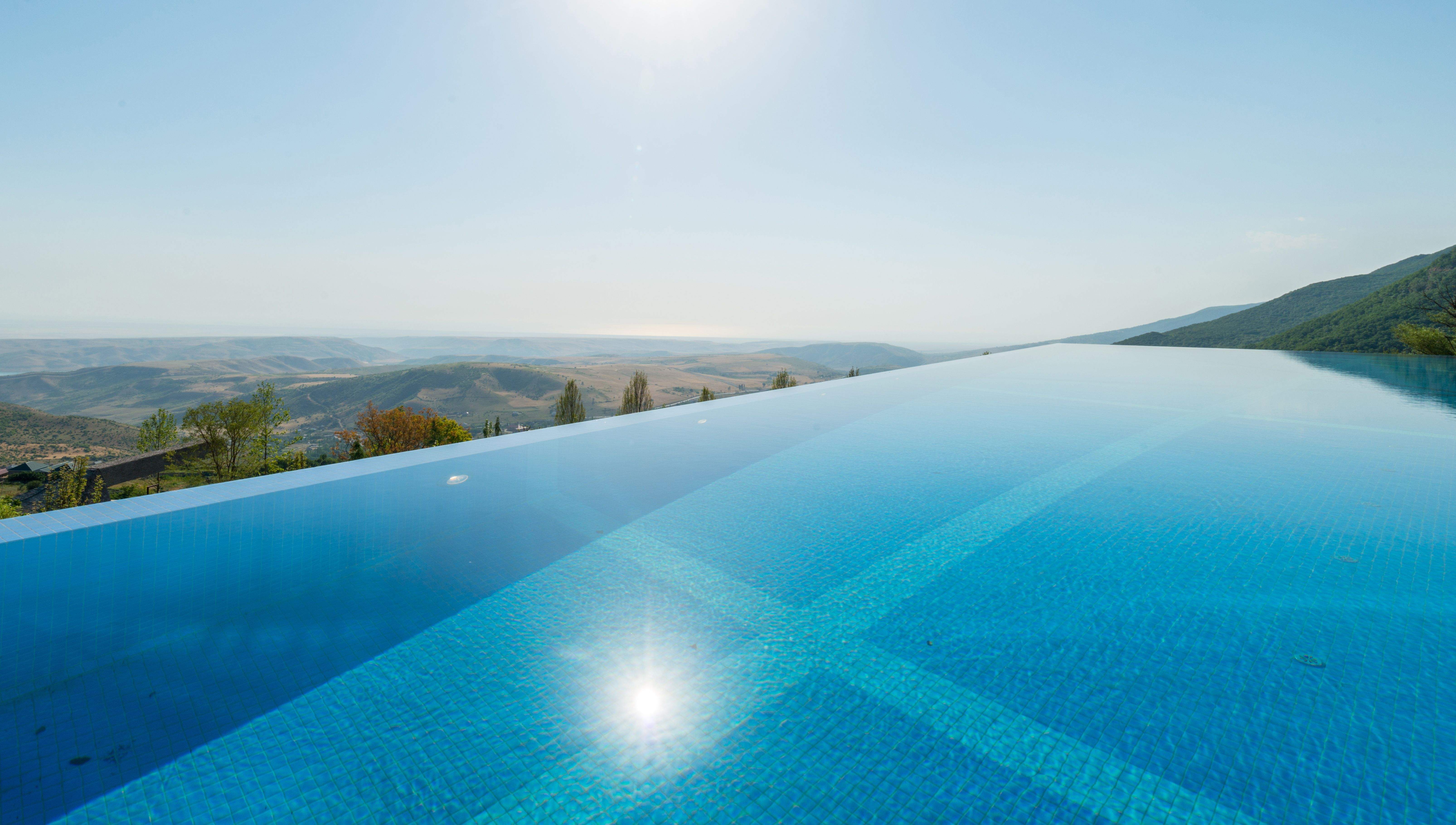 what is an above ground concrete pool