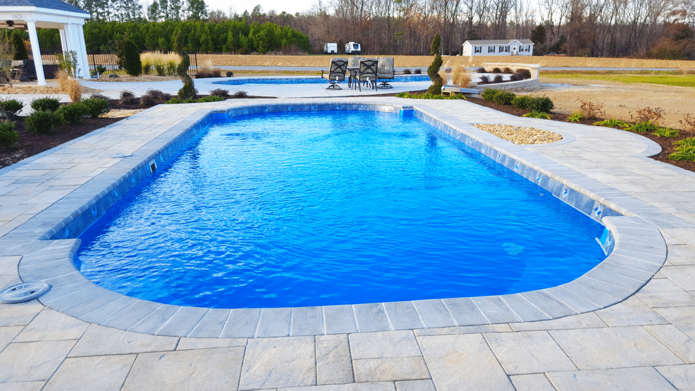 Is Roman-End a Good Shape for an Inground Fiberglass Pool?