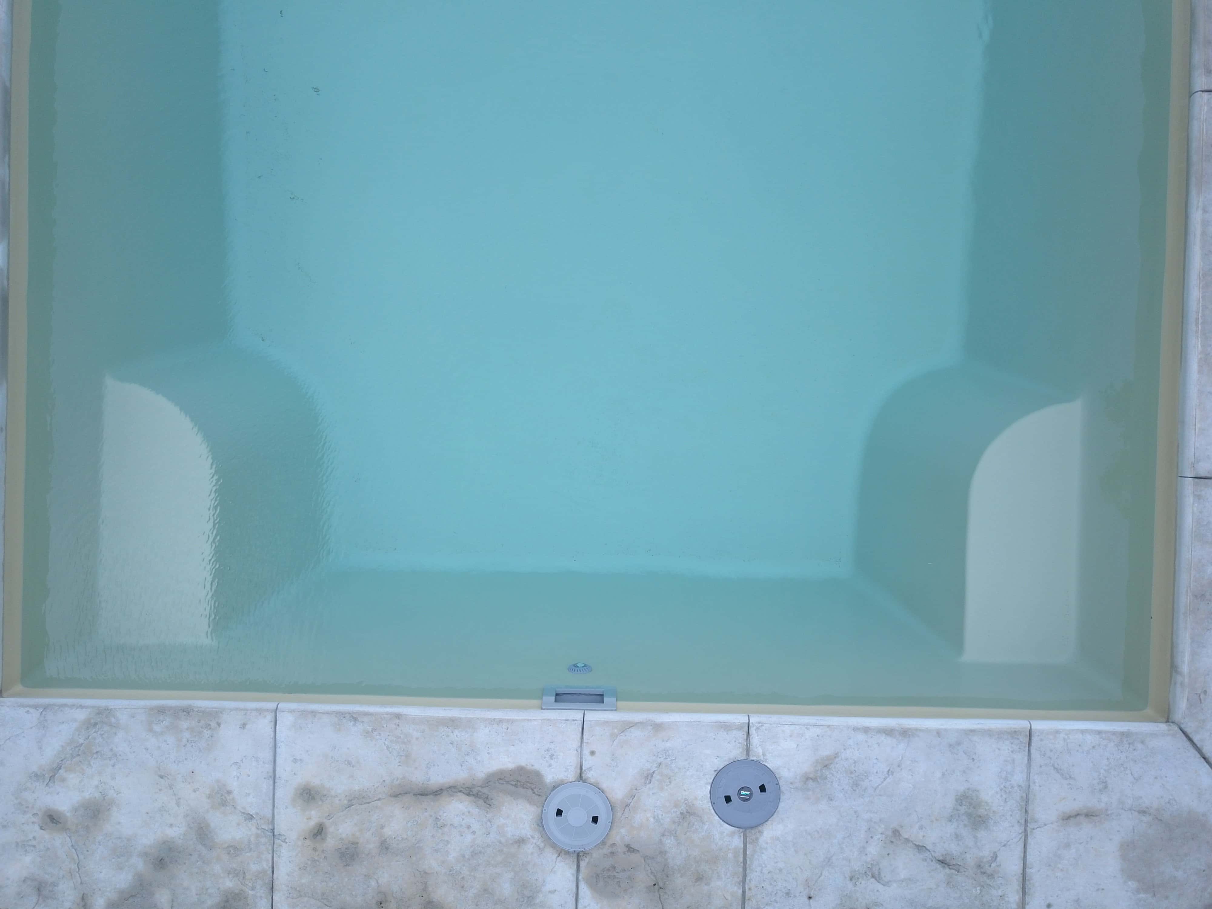 D32 pool in Sandstone Shimmer color