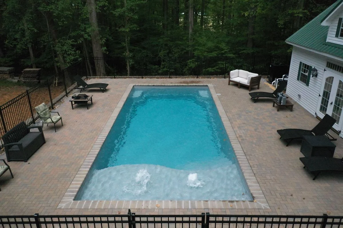 D32 pool in Sandstone Shimmer color