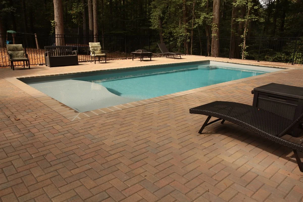 D36 pool in sandstone