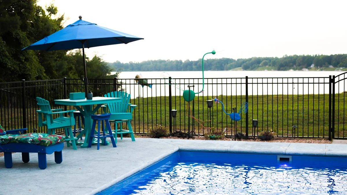 R32 pool in Maya with textured concrete deck