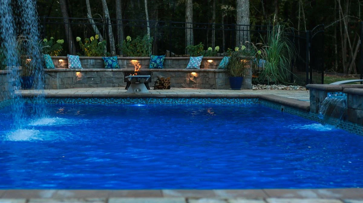 T40 pool in maya blue