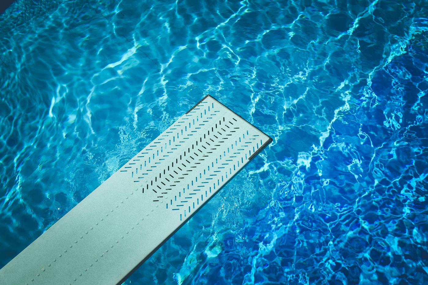 The Cost of Owning a Swimming Pool with a Diving Board