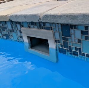 Cost to maintain a pool: keeping the water level at the pool skimmer